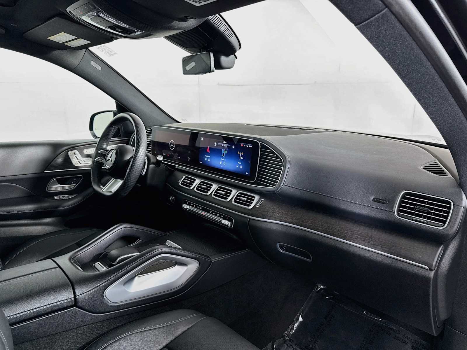 Used 2024 Mercedes-Benz GLS 450 4MATIC image 28