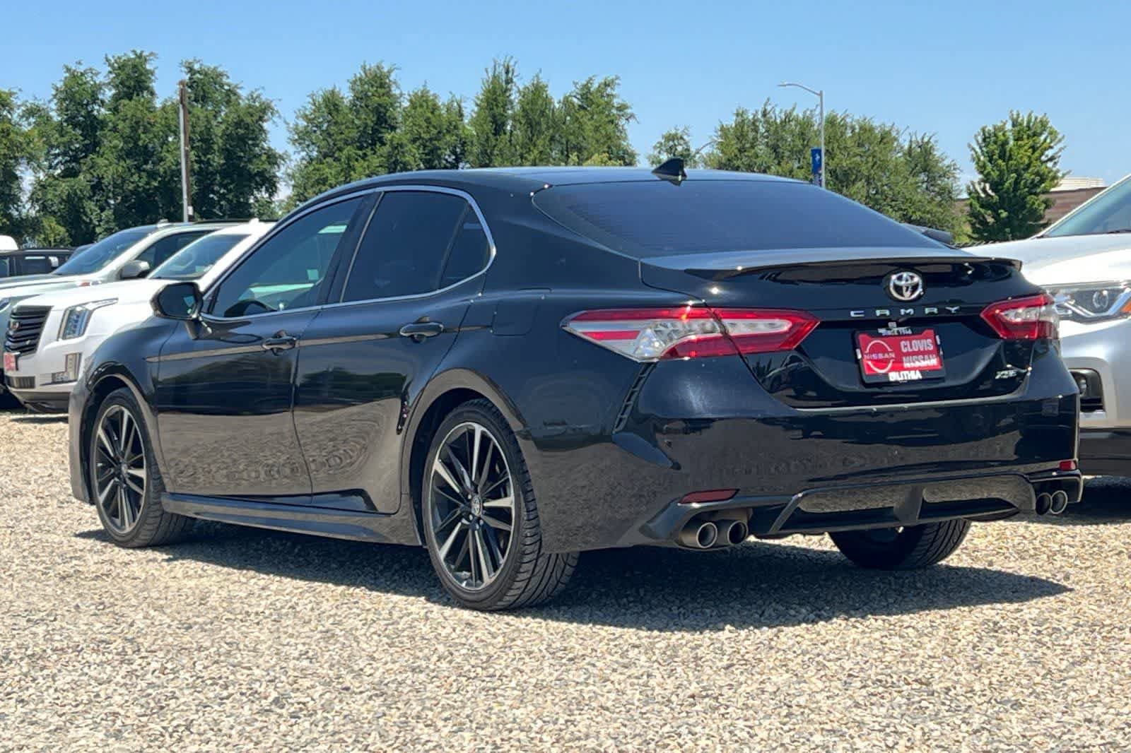 Used 2019 Toyota Camry XSE FWD image 7