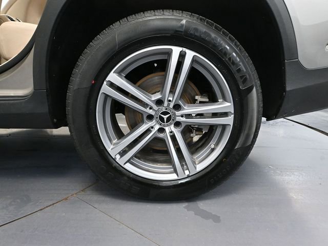 Used 2021 Mercedes-Benz GLC 300 4MATIC image 12