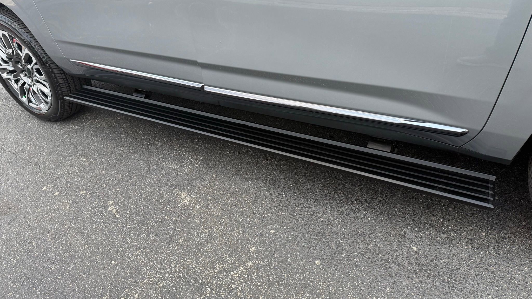 Used 2024 GMC Yukon XL Denali Ultimate image 15