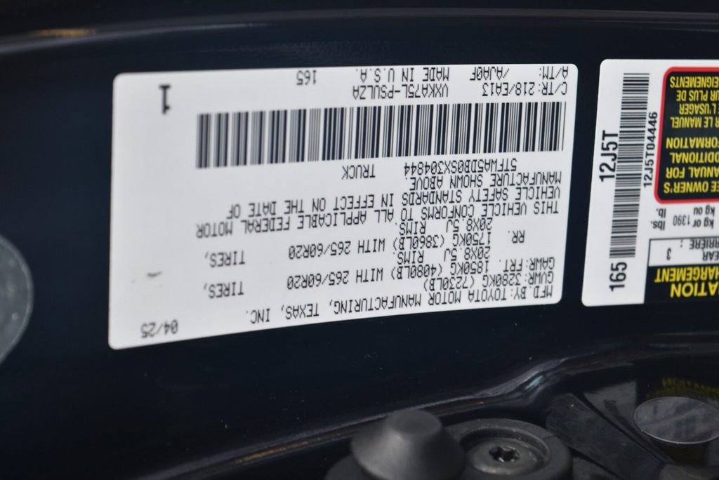 Used 2025 Toyota Tundra Limited w/ TRD Off-Road Package AWD/4WD image 46