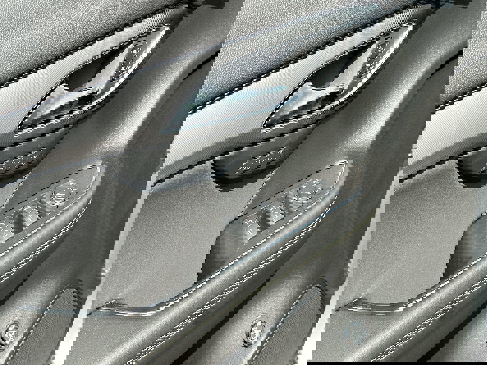 New 2025 Buick Envision Sport Touring image 13