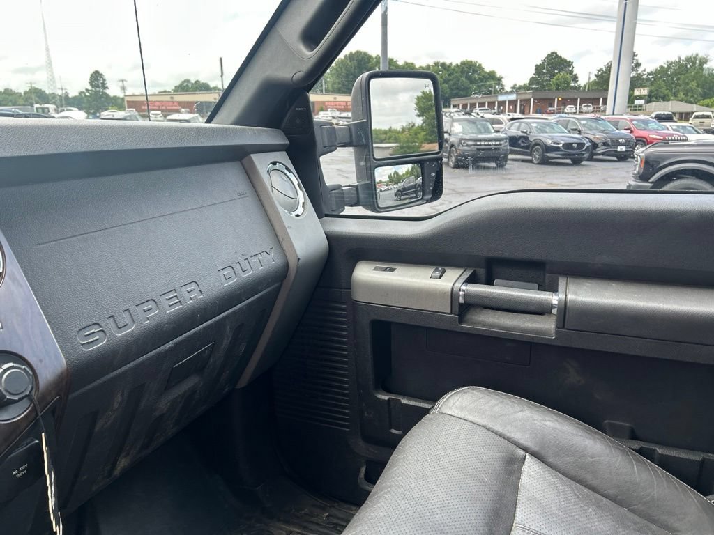 Used 2016 Ford F350 Lariat w/ Lariat Interior Package AWD/4WD image 12