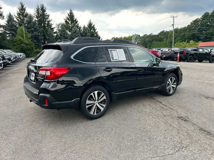Used 2018 Subaru Outback 3.6R Limited AWD/4WD image 6