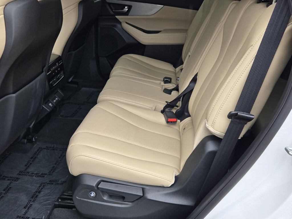 Used 2023 Acura MDX w/ Technology Package FWD image 11