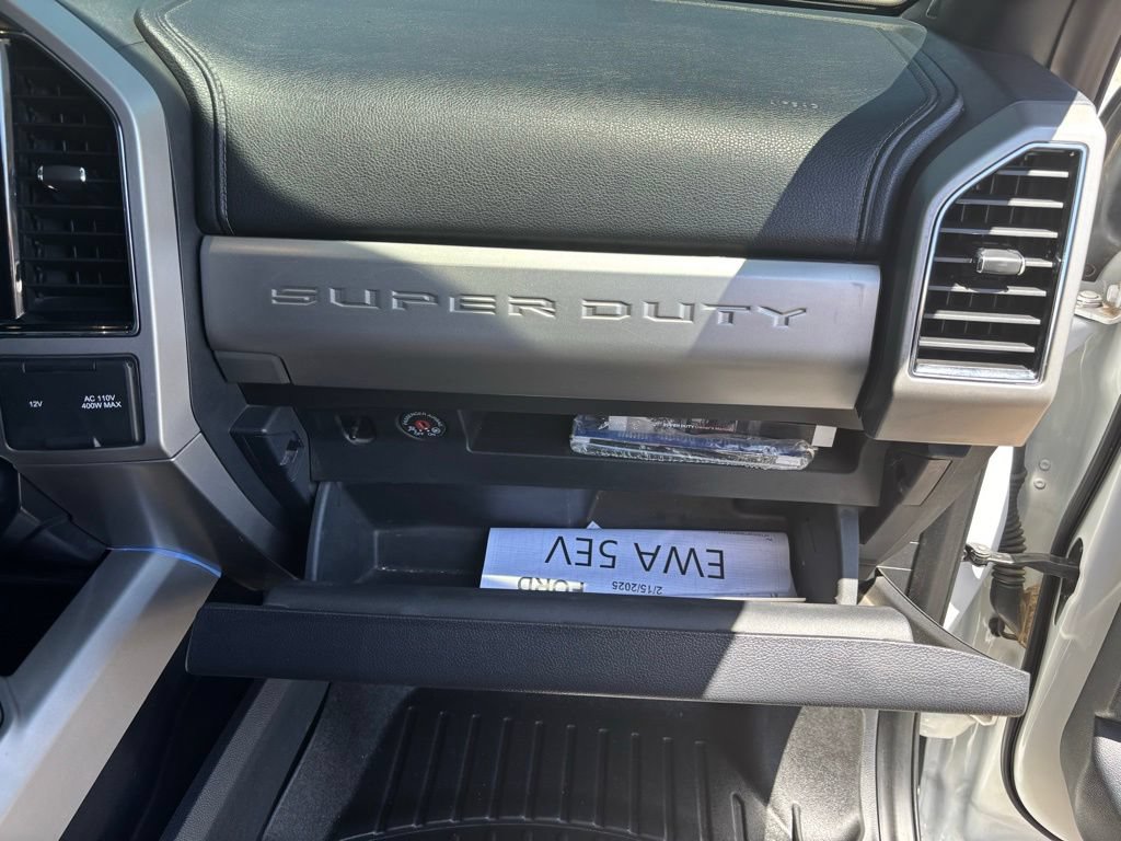 Used 2022 Ford F350 Lariat w/ Black Appearance Package AWD/4WD image 33