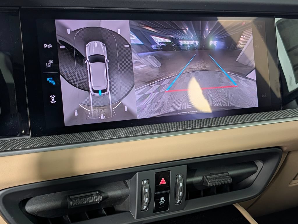 New 2026 Porsche Cayenne AWD/4WD image 32