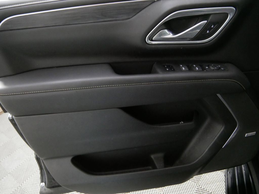 Used 2023 GMC Yukon SLT image 12