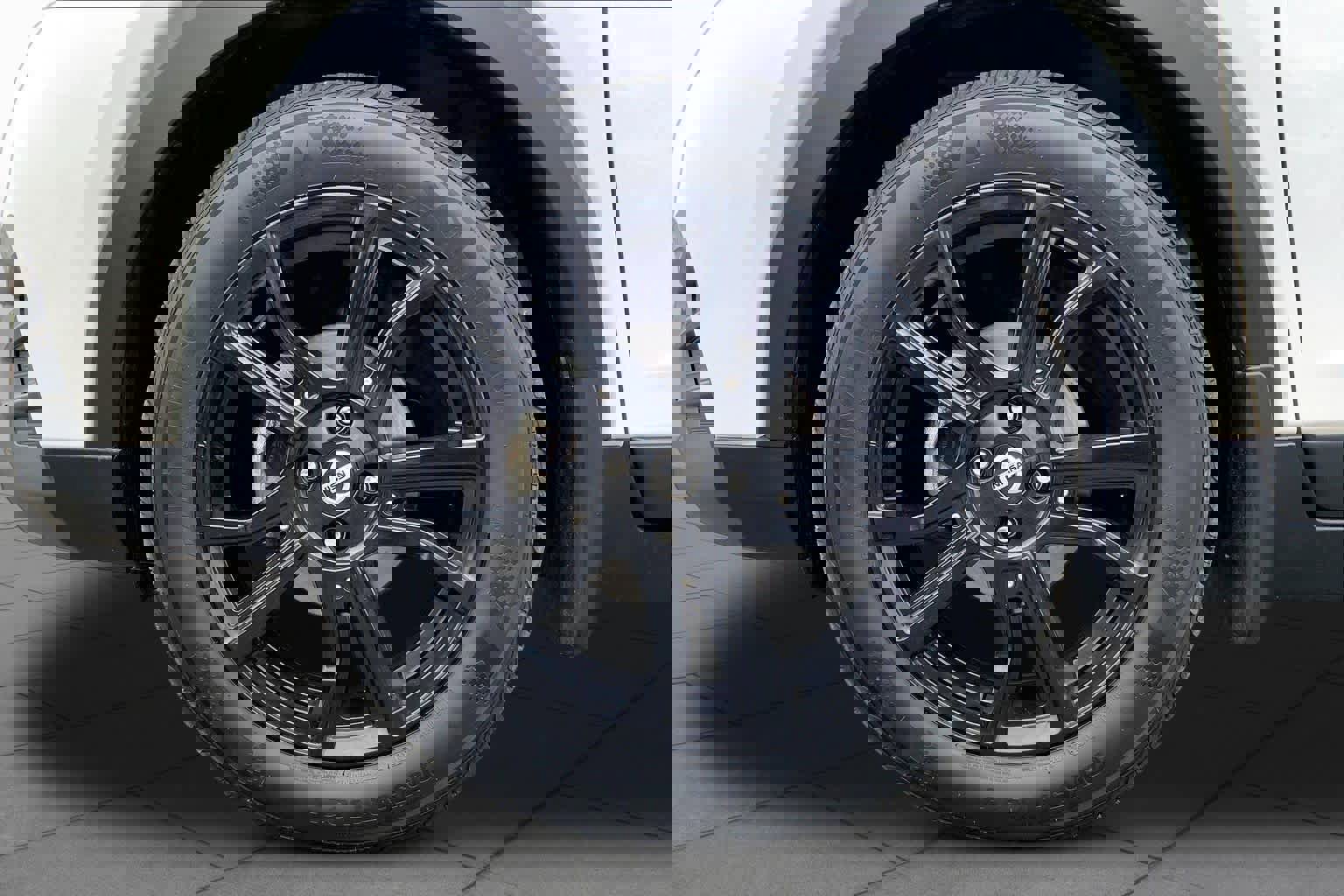 Used 2019 Nissan Kicks SV w/ Exterior Package image 11