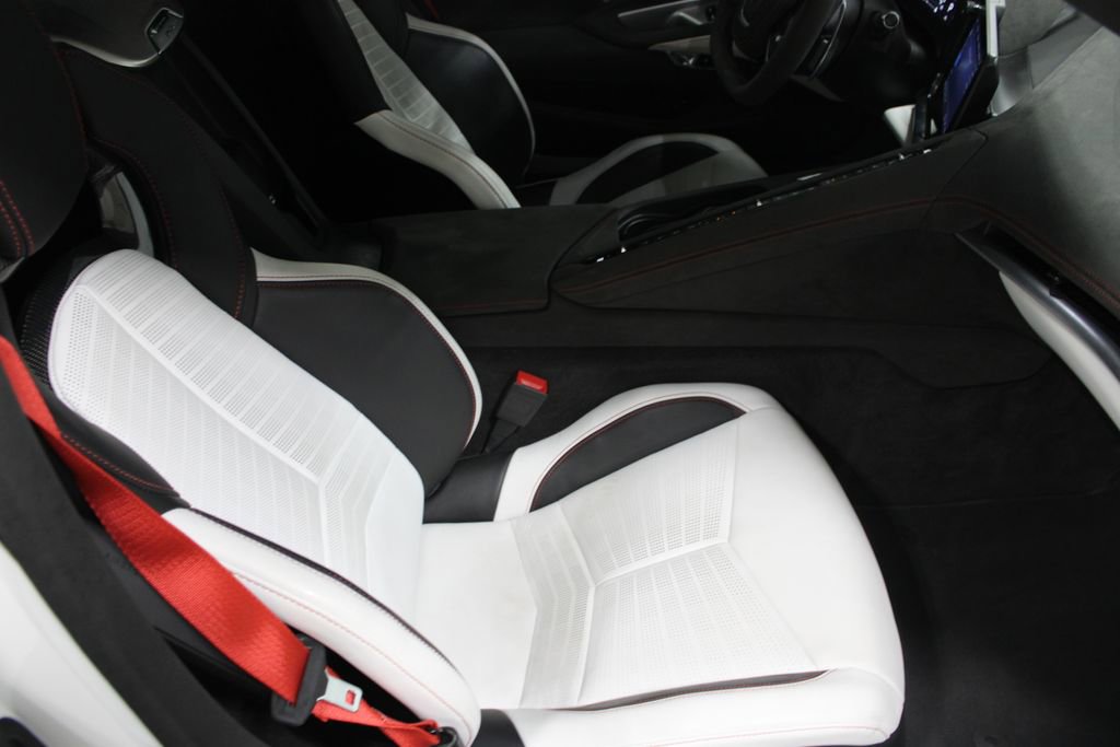 Used 2023 Chevrolet Corvette Stingray Premium Conv RWD image 19