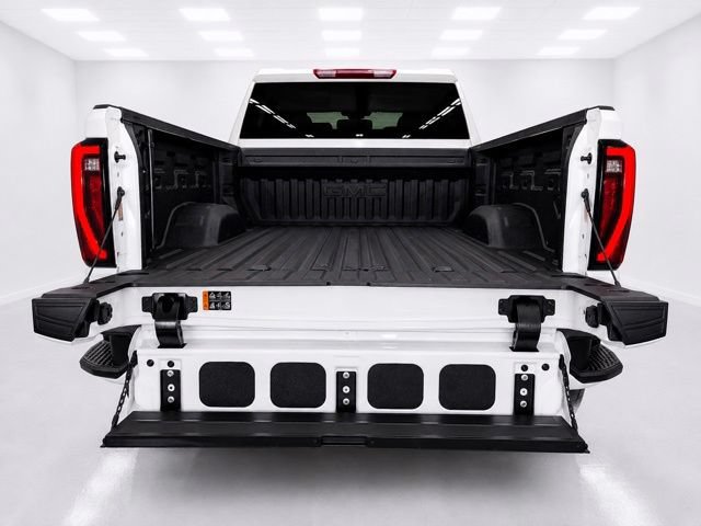 Used 2024 GMC Sierra 2500 SLT w/ SLT Convenience Package AWD/4WD image 9