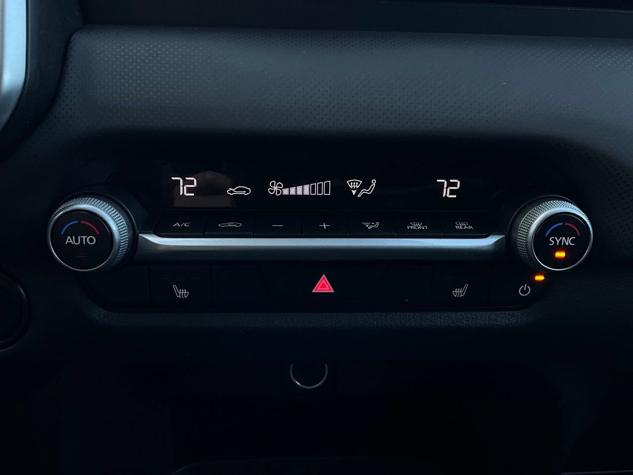 Used 2025 MAZDA CX-50 AWD 2.5 S w/ Premium Package image 30