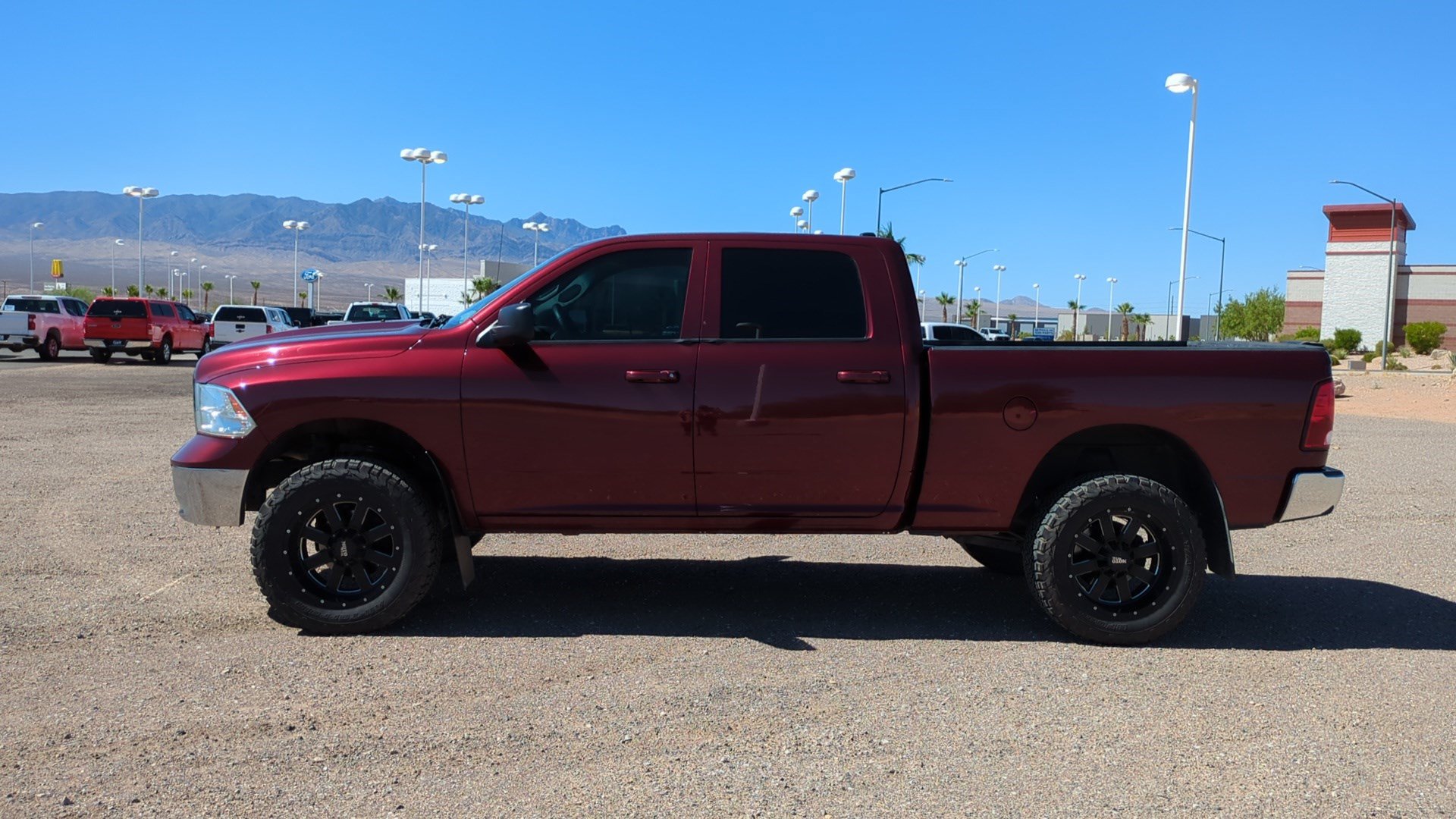 Used 2019 RAM 1500 Classic SLT AWD/4WD image 7
