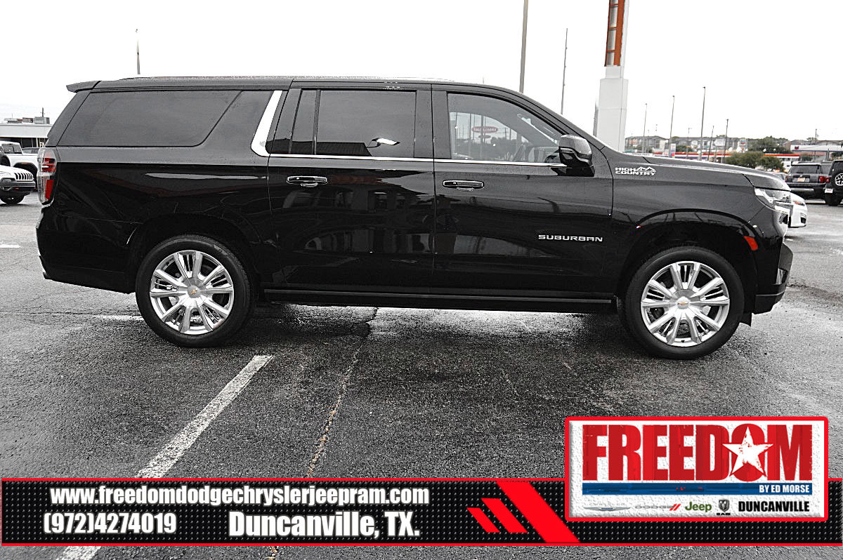 Used 2023 Chevrolet Suburban High Country AWD/4WD image 6