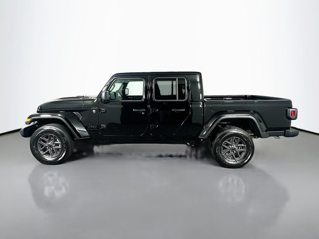 New 2025 Jeep Gladiator Sport AWD/4WD image 4
