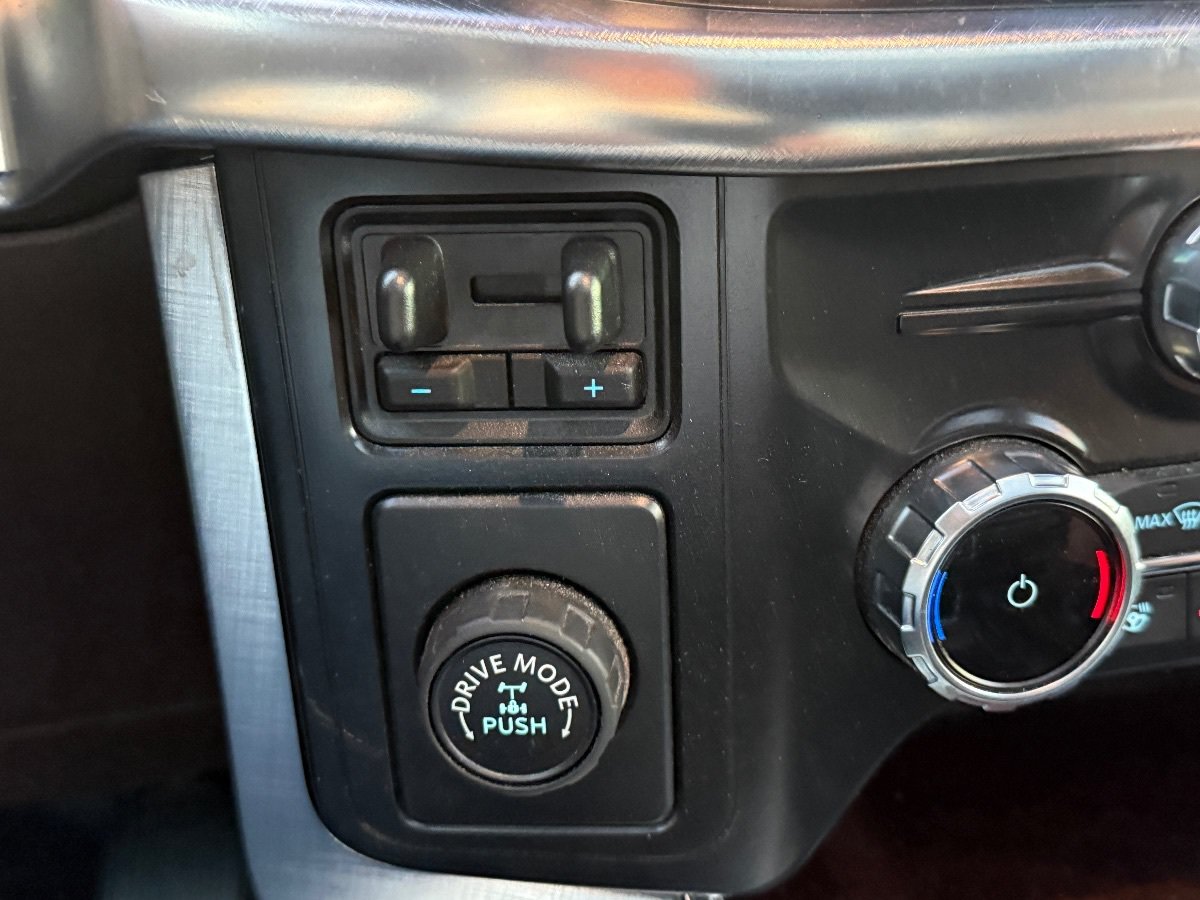 Used 2022 Ford F150 King Ranch w/ Equipment Group 601A High RWD image 36