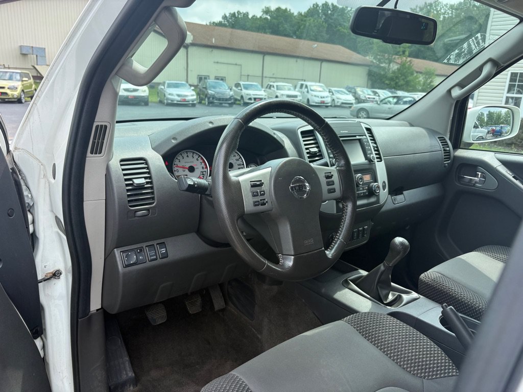 Used 2016 Nissan Frontier PRO-4X AWD/4WD image 13