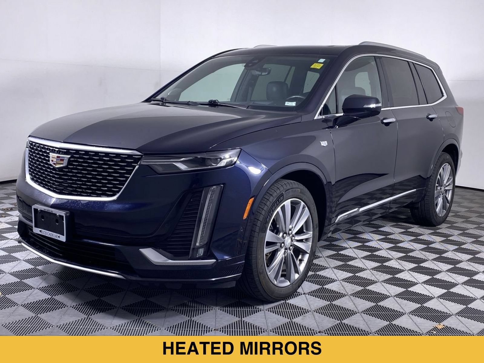 Certified 2022 Cadillac XT6 Premium Luxury w/ Technology Package AWD/4WD image 17
