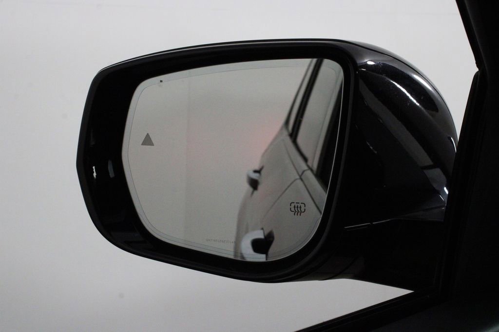 Used 2023 Jeep Grand Cherokee L Overland w/ Advanced Protech Group III image 56