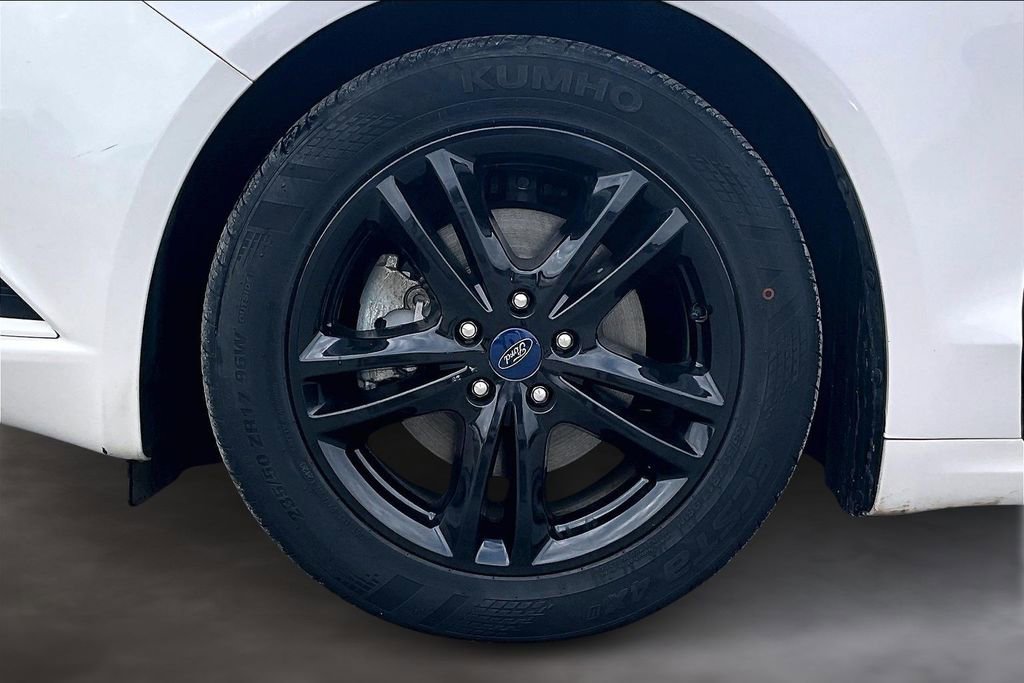 Used 2018 Ford Fusion SE w/ Fusion SE Technology Package image 31