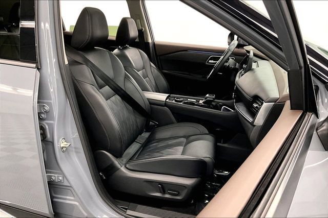 Used 2023 Nissan Rogue Platinum w/ Platinum Premium Package AWD/4WD image 8