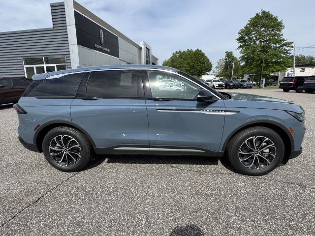 New 2026 Lincoln Nautilus Premier w/ Equipment Group 102A AWD/4WD image 5