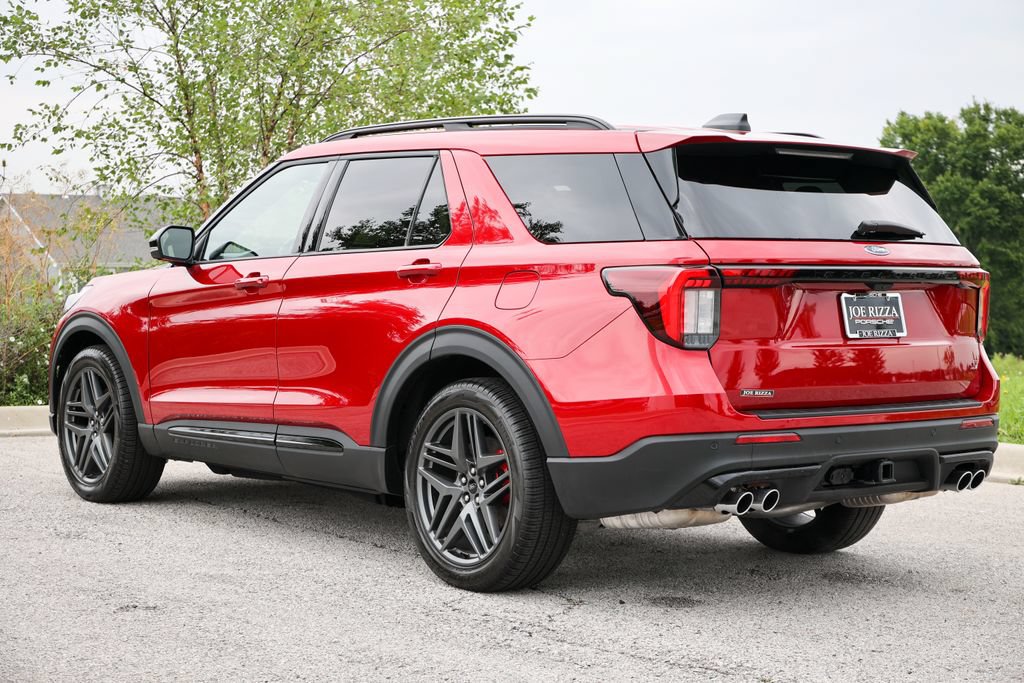 Used 2025 Ford Explorer ST w/ Sun And Sound Package AWD/4WD image 3