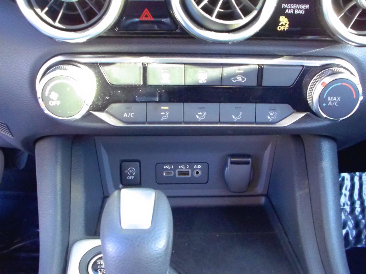 Used 2025 Nissan Sentra SV FWD image 22
