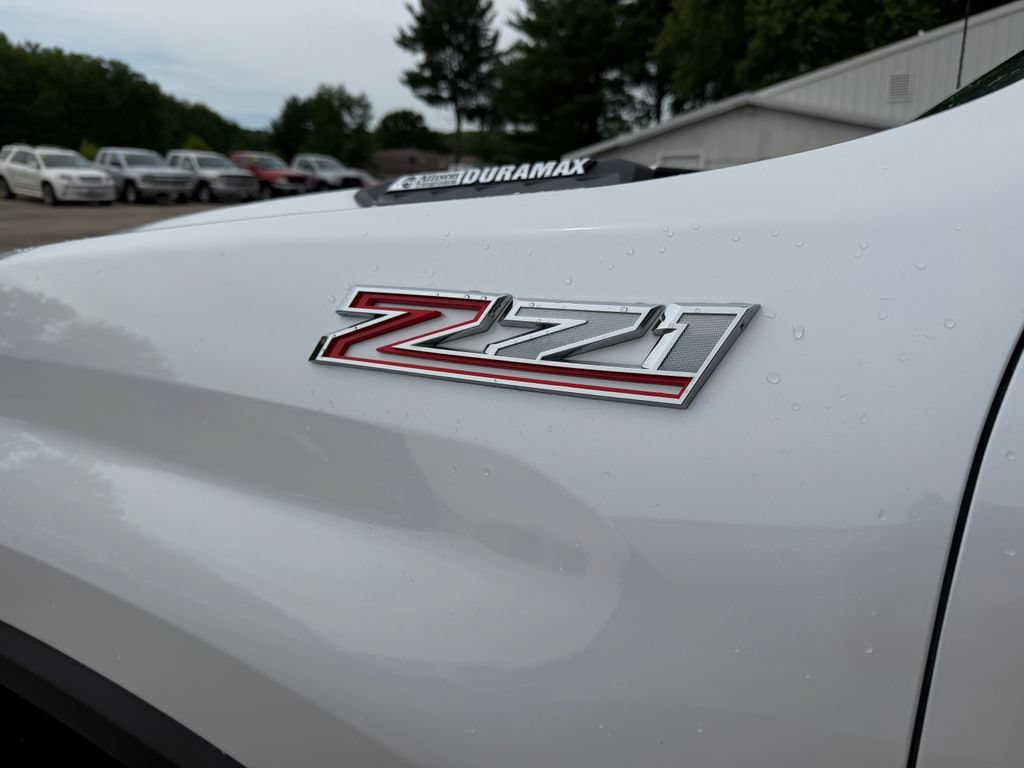 Used 2024 Chevrolet Silverado 2500 LTZ w/ LTZ Plus Package AWD/4WD image 17