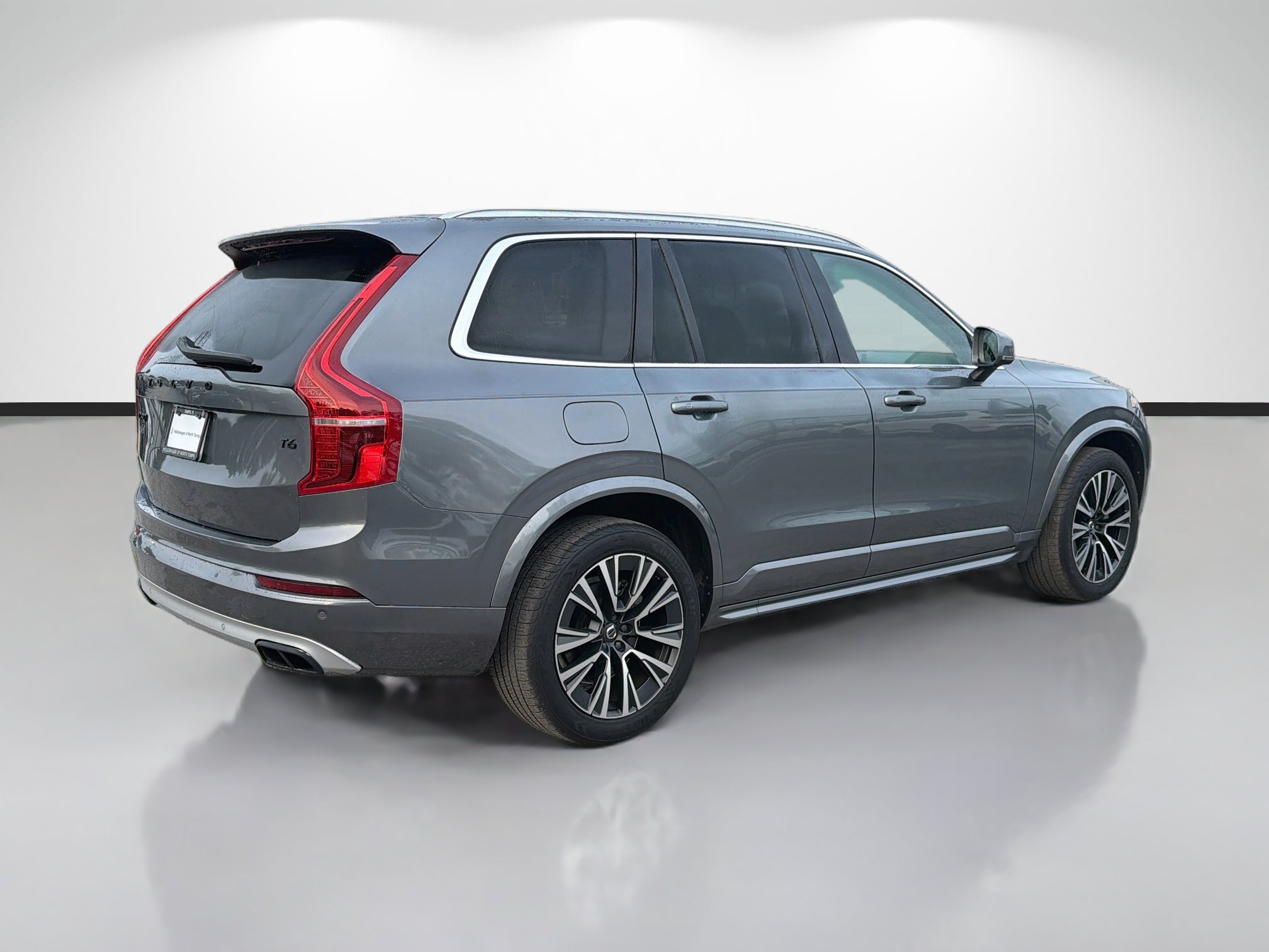 Used 2020 Volvo XC90 T6 Momentum w/ Protection Package AWD/4WD image 3