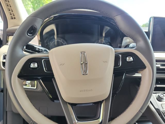 Certified 2022 Lincoln Corsair FWD w/ Equipment Group 101A image 16