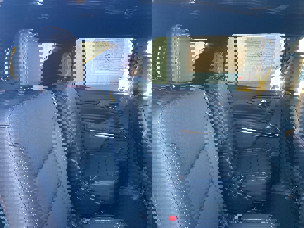 New 2026 Chevrolet Traverse LT w/ Midnight/Sport Edition image 19