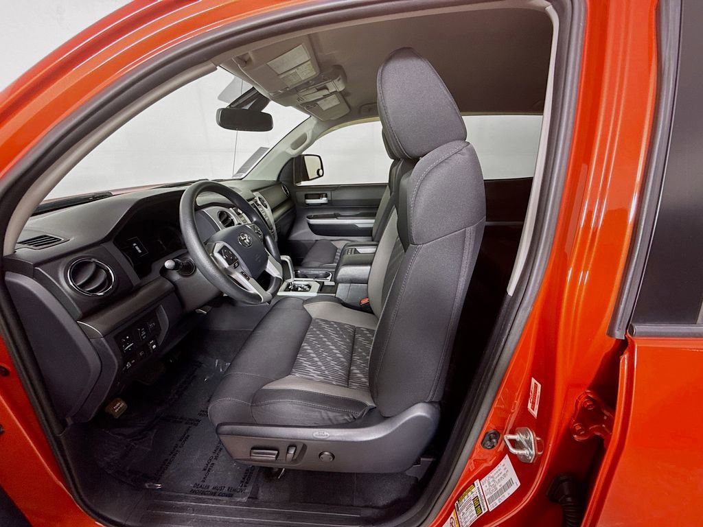 Used 2018 Toyota Tundra SR5 w/ SR5 Upgrade Package image 23
