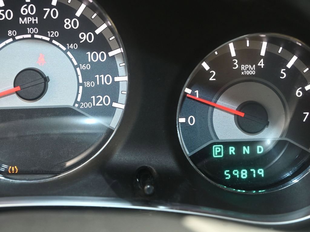 Used 2011 Chrysler 200 Limited image 35