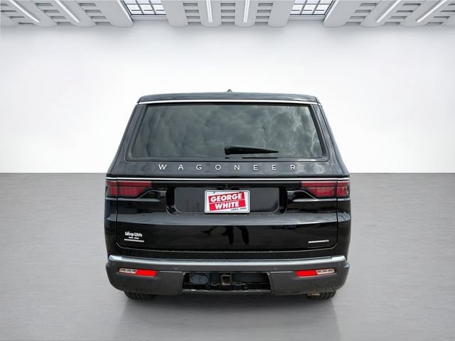 Used 2022 Jeep Wagoneer Series III AWD/4WD image 5