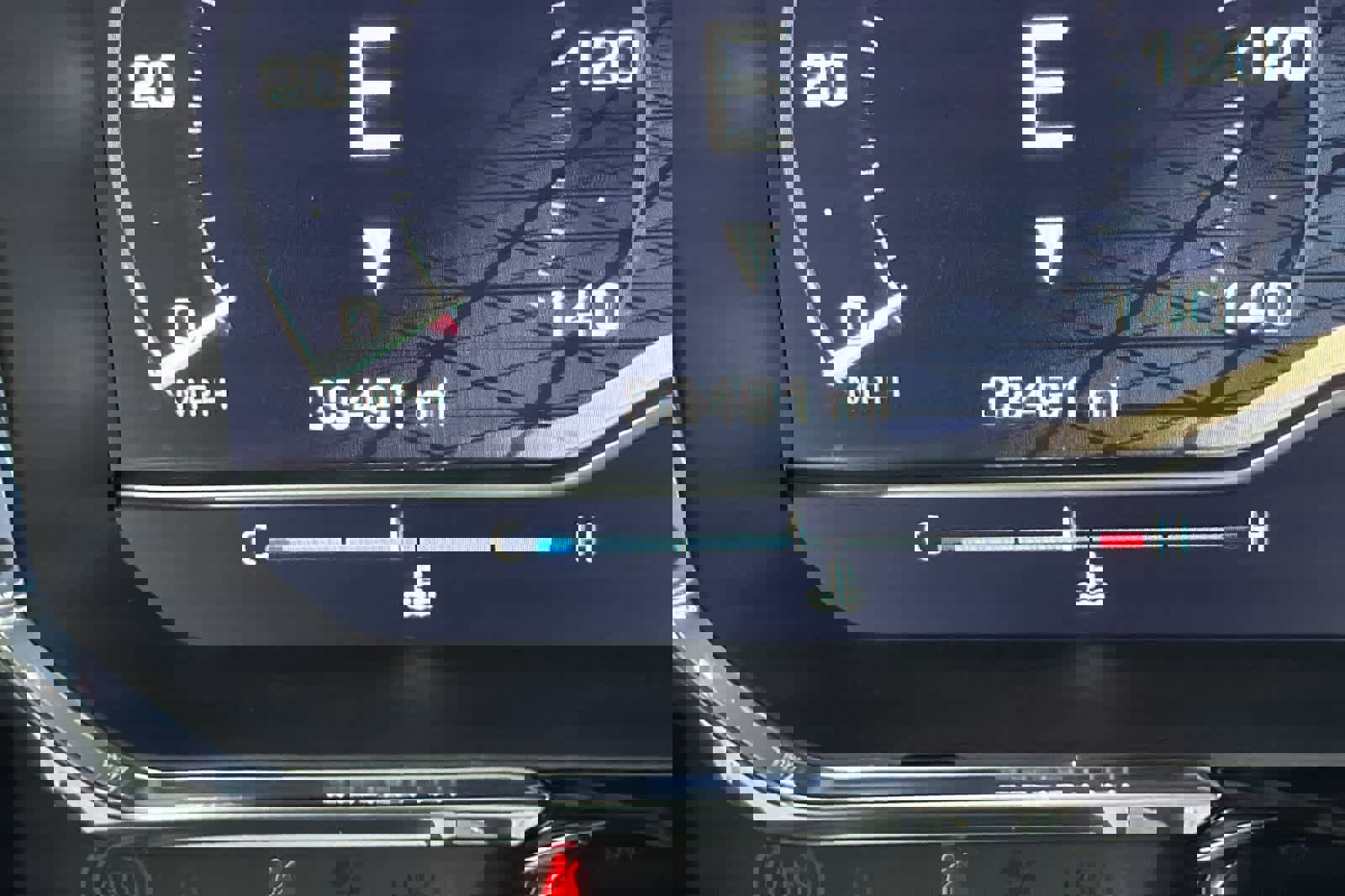 Used 2025 GMC Sierra 1500 SLT image 27