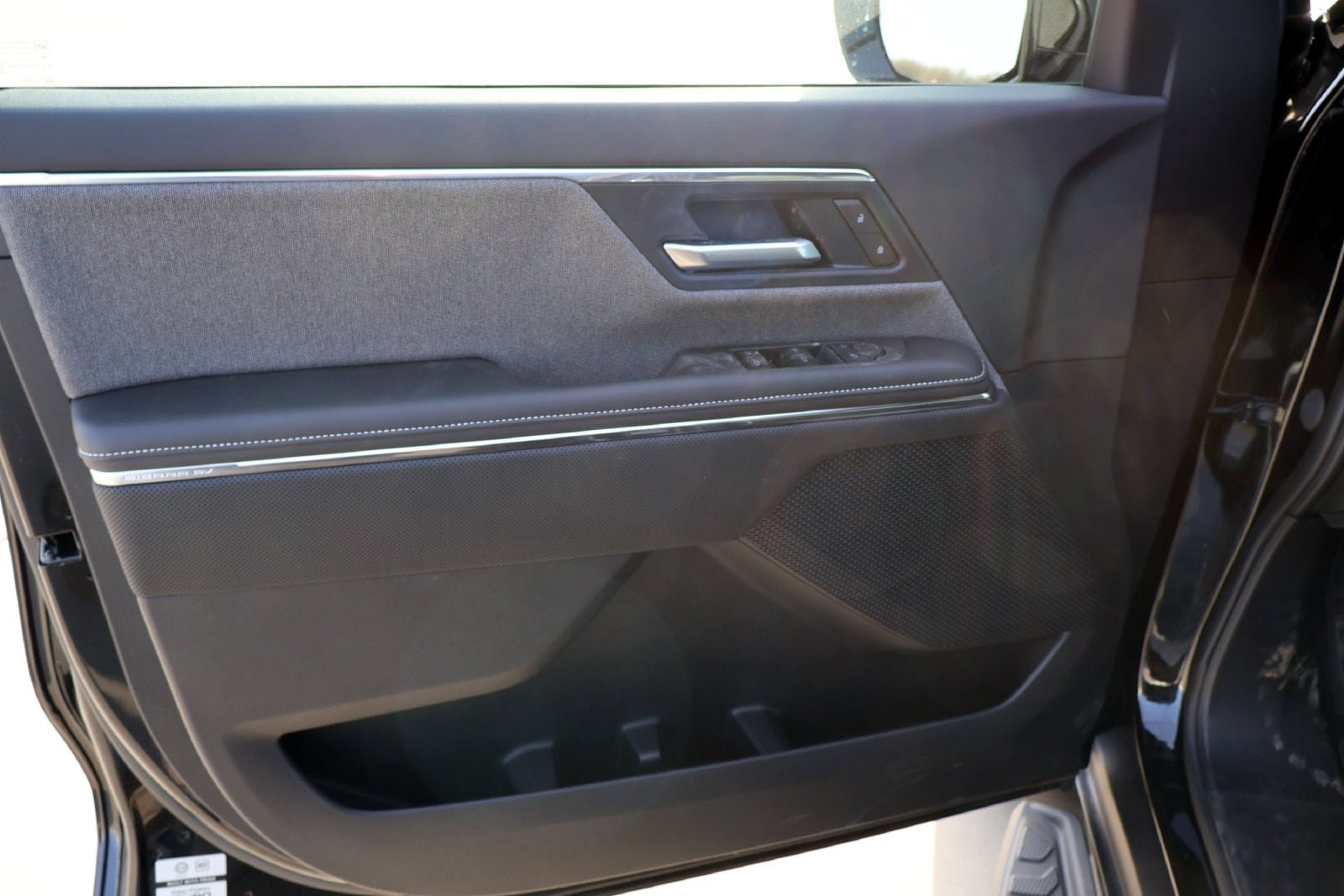 New 2026 GMC Sierra EV Elevation AWD/4WD image 9