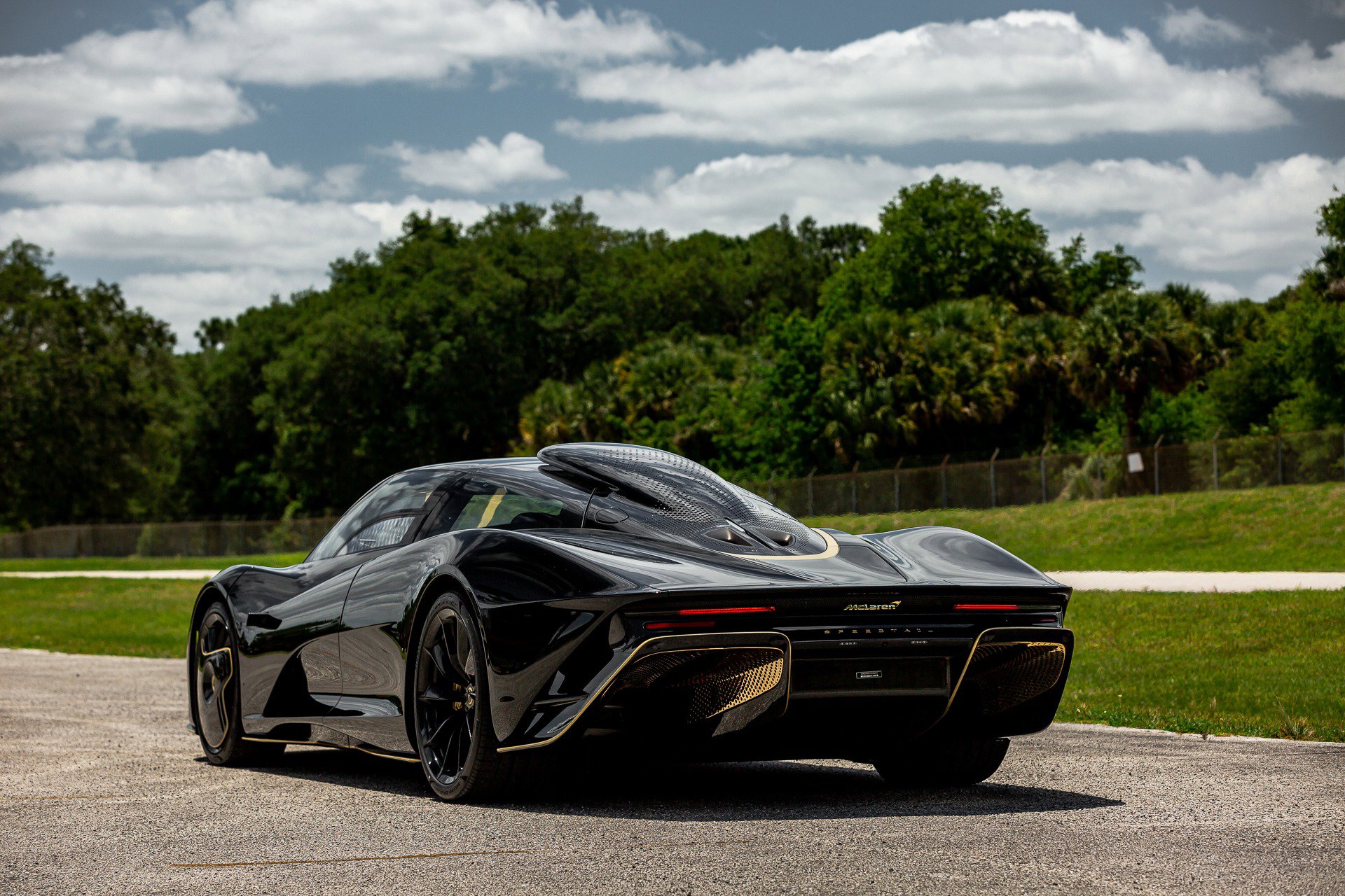 Used 2020 McLaren Speedtail image 47