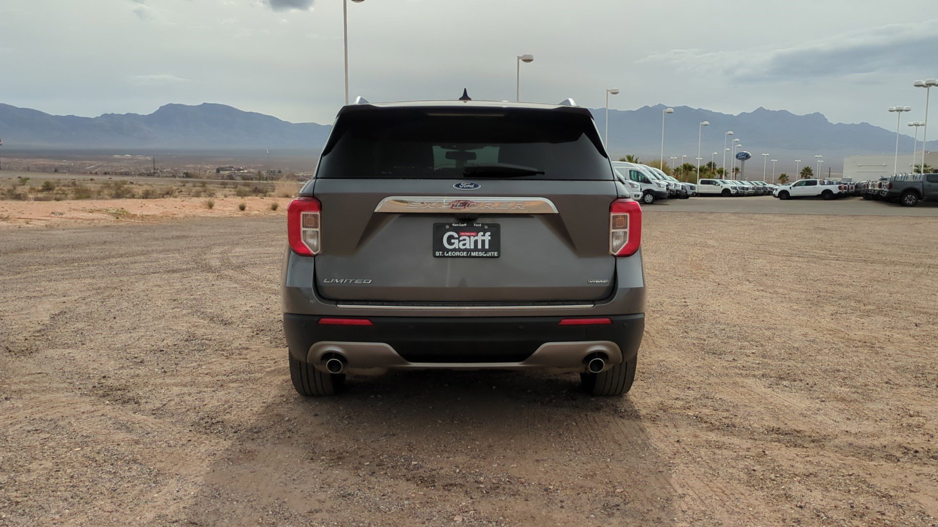 Used 2023 Ford Explorer Limited image 4