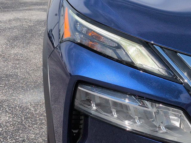 Certified 2022 Nissan Rogue SV FWD image 10