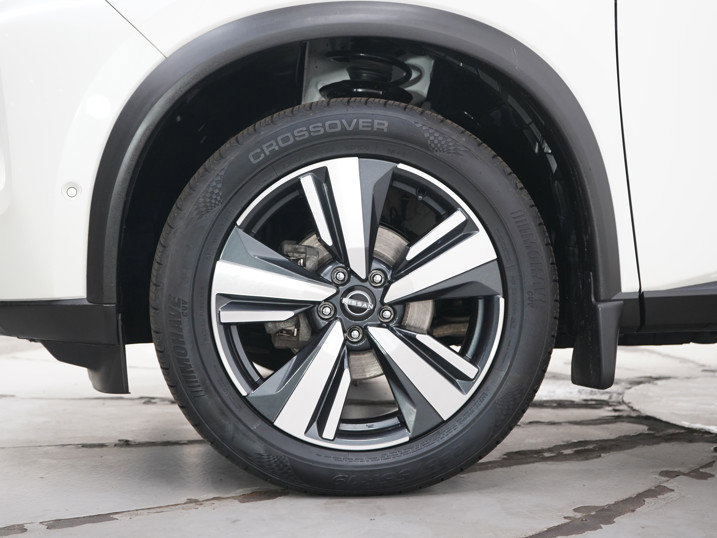 Used 2023 Nissan Rogue SL w/ SL Premium Package AWD/4WD image 32