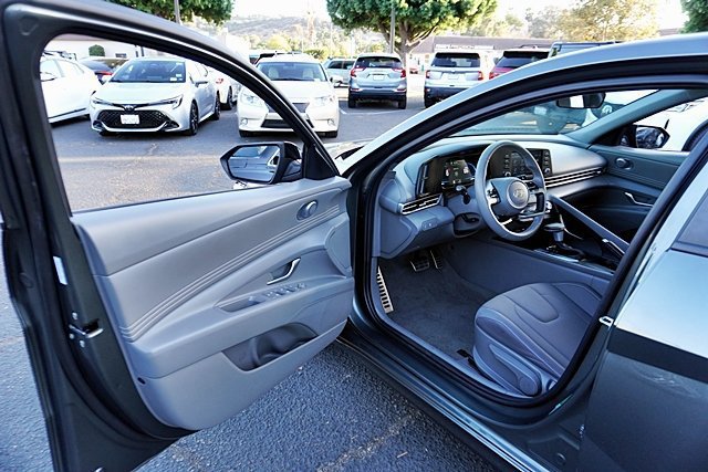 Certified 2026 Hyundai Elantra Sport FWD image 47