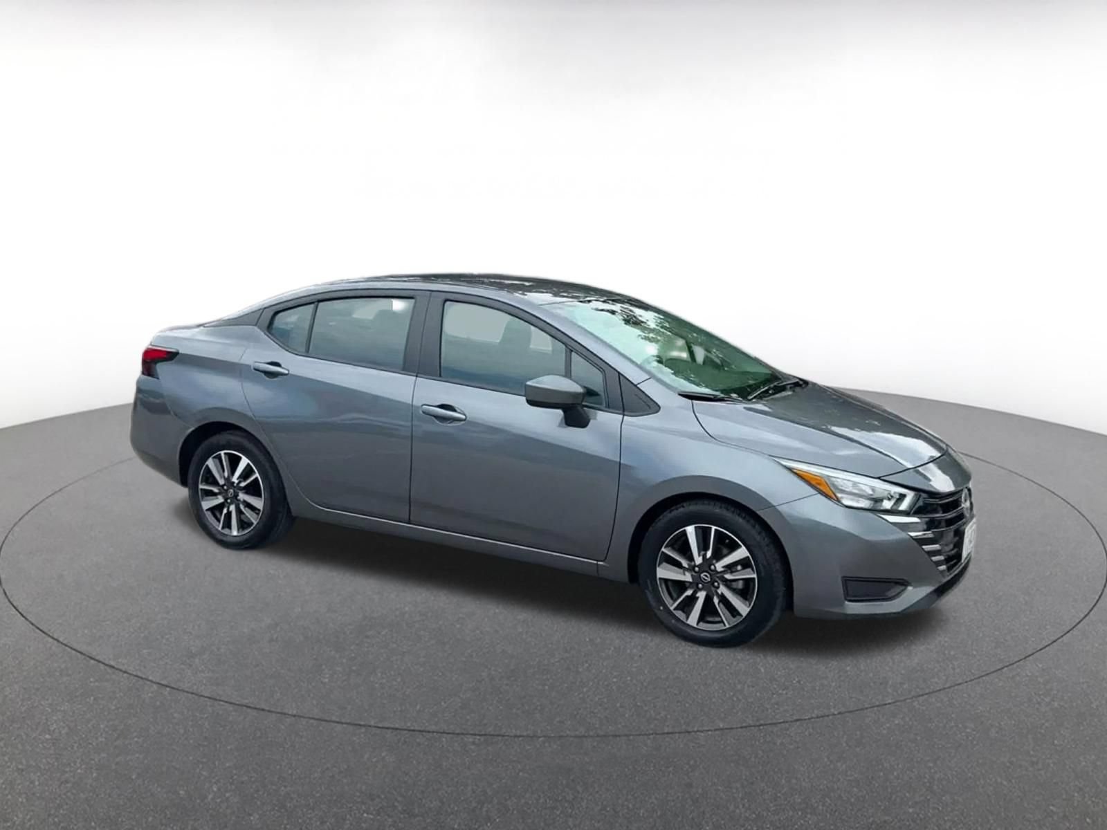 Used 2025 Nissan Versa SV FWD video 2