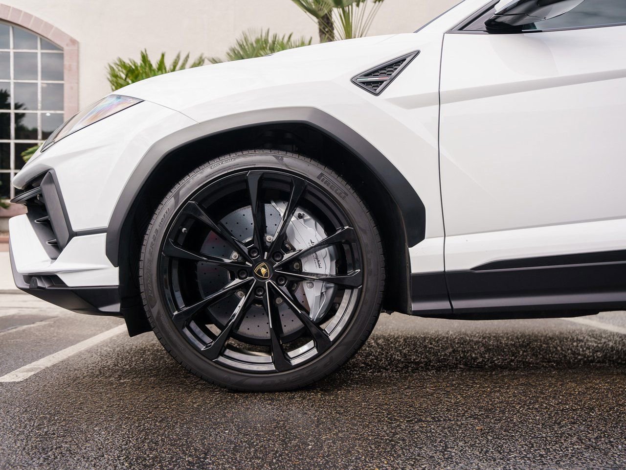 Used 2023 Lamborghini Urus S image 9