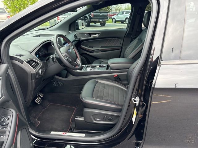Used 2023 Ford Edge ST-Line AWD/4WD image 23