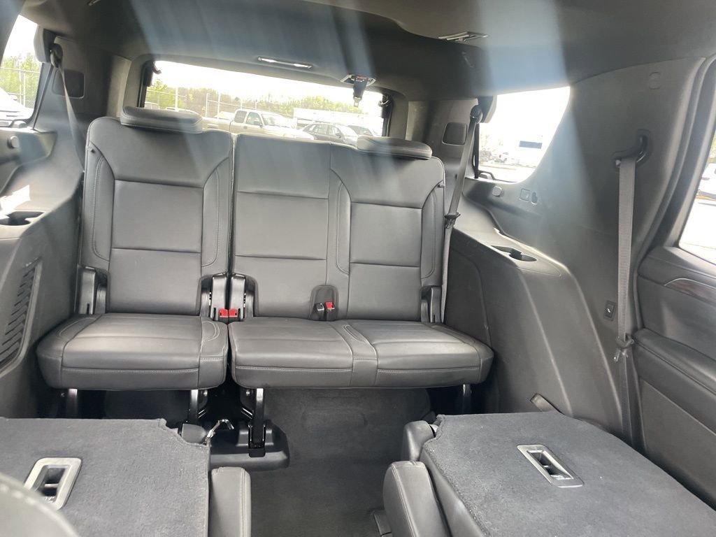 Used 2021 Chevrolet Tahoe Z71 w/ Luxury Package image 12