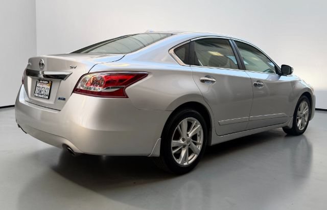 Used 2013 Nissan Altima 2.5 SV w/ 2.5SV Convenience Pkg FWD image 7