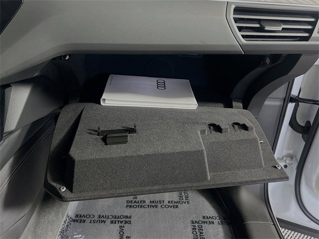 Used 2023 Audi e-tron Premium Plus w/ Premium Plus Package image 30