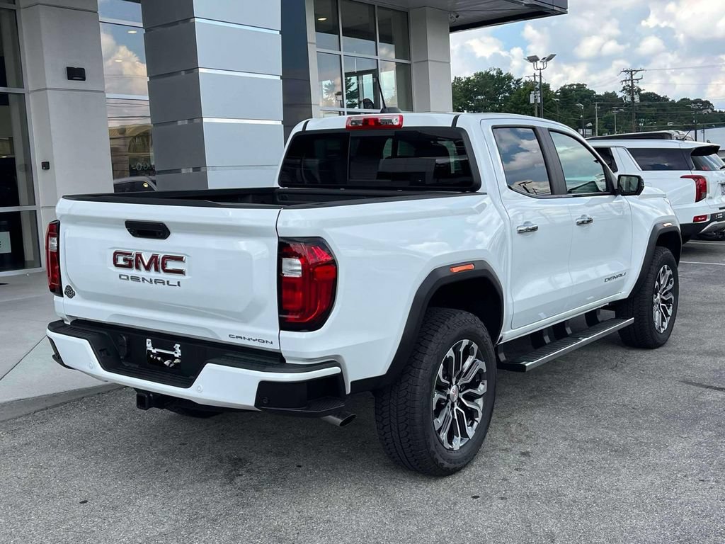 New 2026 GMC Canyon Denali AWD/4WD image 3