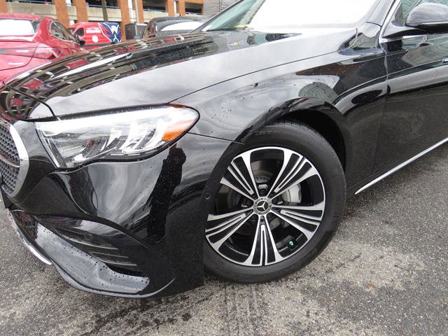 Used 2025 Mercedes-Benz E 350 4MATIC Sedan image 22